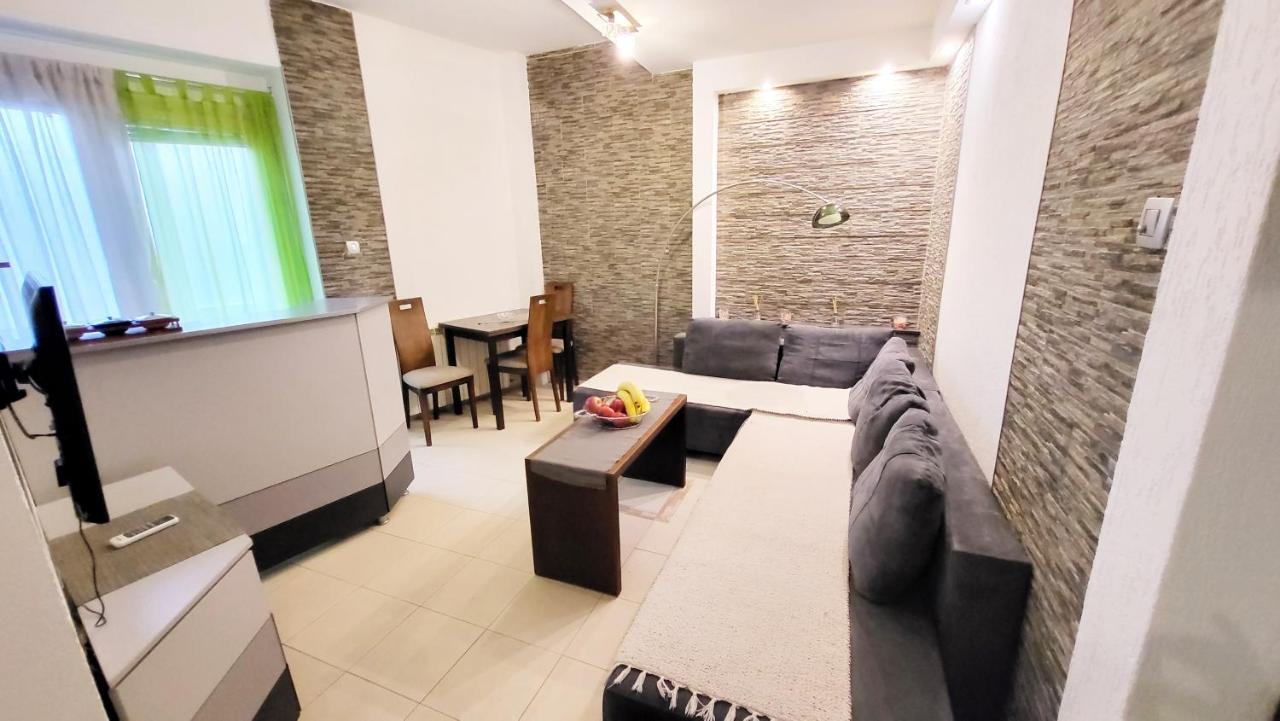 Apartament Center *